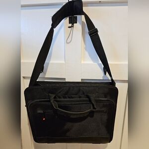 Lenovo ThinkPad 17 inch laptop black nylon bag